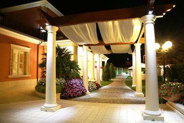 Regina Di Saba   Hotel Villa Per Ricevimenti