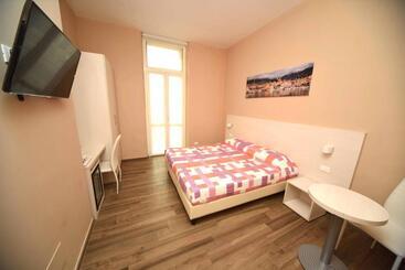 پانسیون Gioberti House