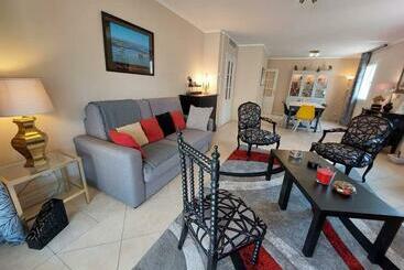 Жильё для туристов Appartement T3 Agréable, Proche Centre Et Plage