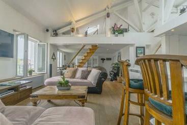 Pisos turísticos Appartement Proche Plage De La Chambre D Amour