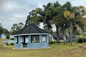 شقق خاصة سياحية Boikhutsong House