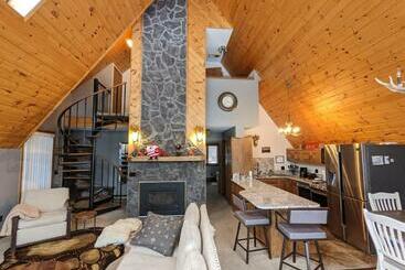 관광객 아파트 Wildlife Chalet   Sauna Lakeview Firepit Wifi