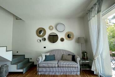 דירות לתיירים My Humble House  Appartamento In Villa Con Vista Lago