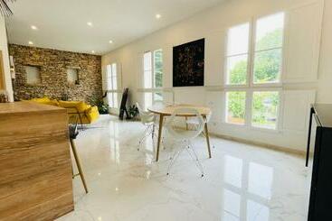 ツーリストアパートメント Sakina Appartement En Bord De Sorgue