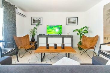 آپارتمان‌های توریست‌ها Safari   Apt Rénové Proche Des Roches Noires   Saint Gilles Les Bains