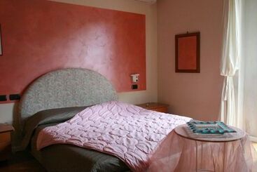 تختخواب و صبحانه A Casa Di Manu