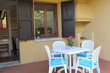 هتل Residence Baia Santa Reparata