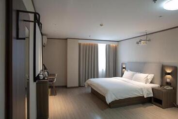 Hanting Hotel Taizhou Wanda