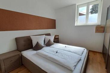 ホテル Haus Tirol Appartements