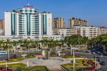 هتل Meizhou Jinye International