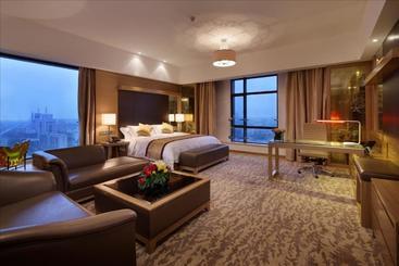 هتل Sovereign  Zhanjiang