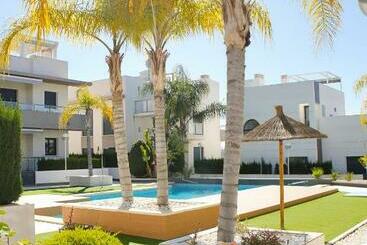 شقق خاصة سياحية Fantastic Home With Ac, Pool And Bbq