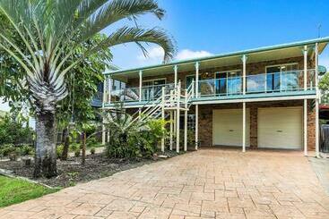 游客公寓 32 Bombala Crescent Rainbow Beach Aircon Pool Pets Welcome