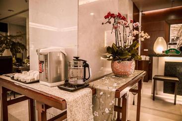 Qingdao Blue Horizon Hotel  Licang