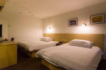 Motel Dalian Sanba Square