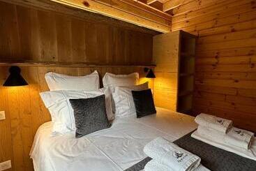 شقق خاصة سياحية Chalet Le Familial   Spa & Sauna   Serviettes   Peignoirs   Lits Faits   Ménage Inclus