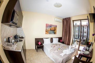 Gallery Suites