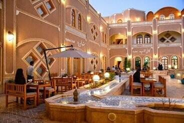 Dad Hotel Yazd