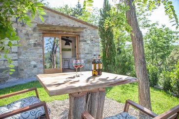 هتل Podere Campriano Winery Adult Only