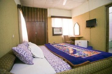 Super K Hotels