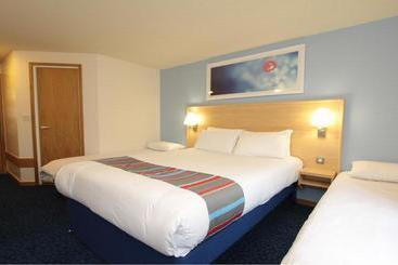 هتل Travelodge Darlington