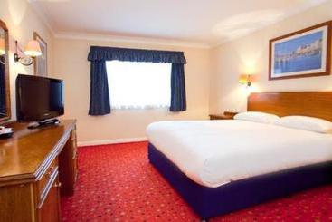 هتل Travelodge Portsmouth Hilsea