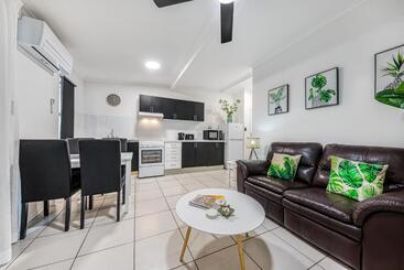 בית מלון כפרי Beachcomber Peregian Beach