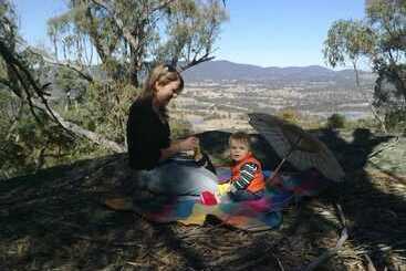 בית מלון כפרי Cypress Ridge Cottages