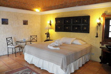 هتل Euromaya Suites