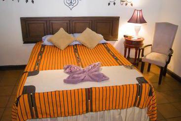 هتل Euromaya Suites