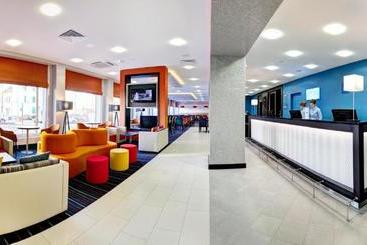 هتل Holiday Inn Express Voronezh  Kirova, An Ihg