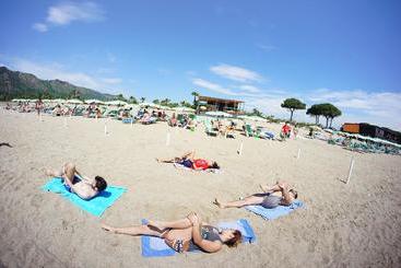هتل Villaggio Porto Rhoca