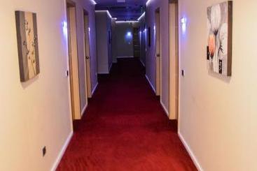 Sky 2 Hotel Tirana