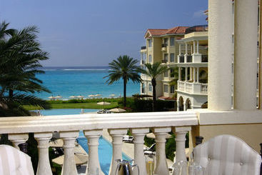 هتل The Somerset On Grace Bay