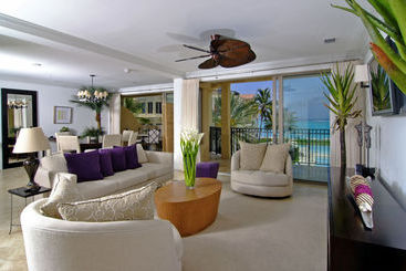 هتل The Somerset On Grace Bay