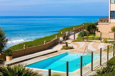 Отель Del Mar Beach Club Retreat
