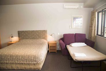 هتل Airport Motor Lodge