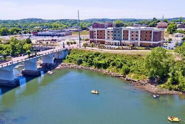 هتل Courtyard By Marriott Columbus Phenix City