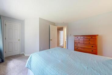 هتل Cozy Conway Condo
