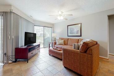 فندق East Of The Sun     39770 East Sun Dr #112