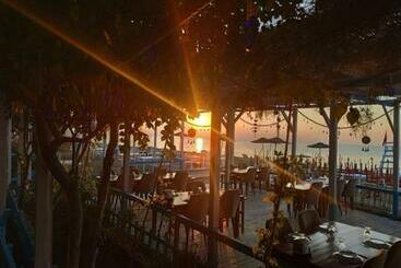 צימר Karaağaç Beach&restaurant