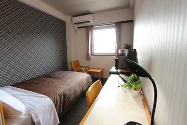 فندق Livemax Budget Utsunomiya