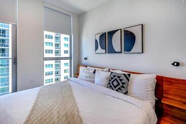 هتل آپارتمان High End Studio Yotel Downtown L40