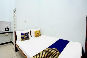 酒店 Spot On 91866 Paradise Ok Kost Syariah
