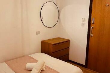 پانسیون Woodbury  At Stayboom