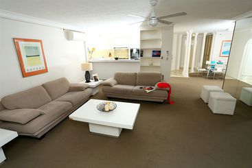 هتل Biarritz Apartments