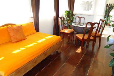 هتل Mandarina