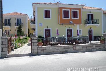 Toula Apartments