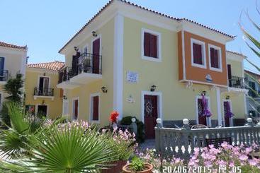 Toula Apartments