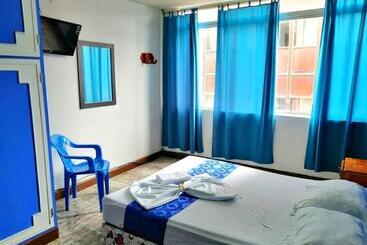 پانسیون Hostal El Rey